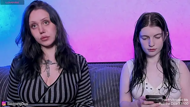 Snapshot of Threesomebabes chatting on 08-02-26, 06:17 Threesomebabes online show from 08-02-26, 06:17