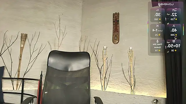 Snapshot of MarcusRain_ chatting on 10-21-25, 07:25 MarcusRain online show from 10-21-25, 07:25