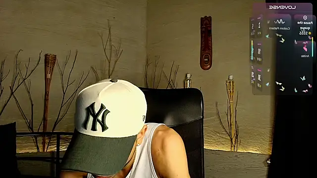 Snapshot of MarcusRain_ chatting on 10-24-25, 07:43 MarcusRain online show from 10-24-25, 07:43