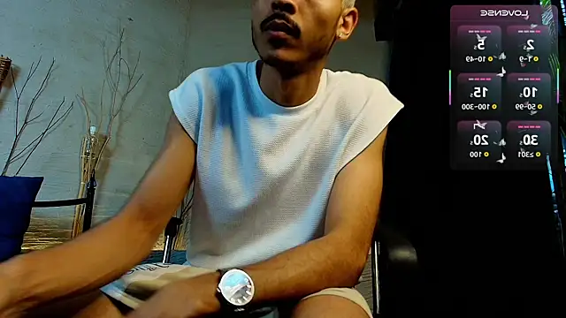 Snapshot of MarcusRain_ chatting on 10-26-25, 07:42 MarcusRain online show from 10-26-25, 07:42