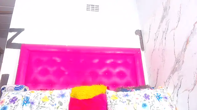 LoloQueen5 online show from 07-01-26, 08:52