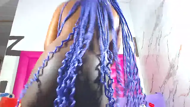 LoloQueen5 online show from 07-21-26, 08:33