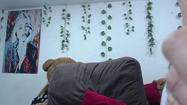 Samanta milf84 online show from 01-15-26, 05:56