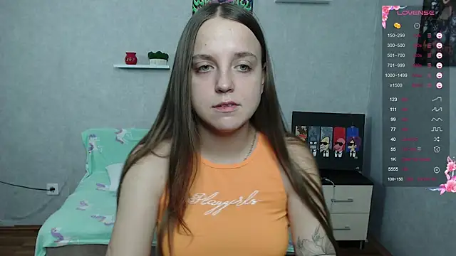 Snapshot of Violetwin chatting on 09-08-25, 03:55 Violetwin online show from 09-08-25, 03:55