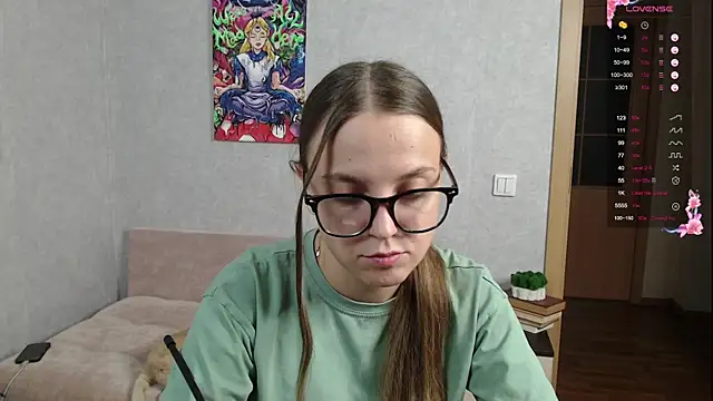 Snapshot of Violetwin chatting on 09-24-25, 06:11 Violetwin online show from 09-24-25, 06:11