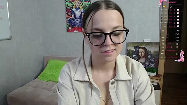 Snapshot of Violetwin chatting on 09-27-25, 06:46 Violetwin online show from 09-27-25, 06:46