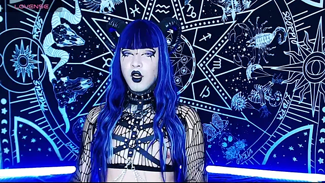 Snapshot of naomi_satan chatting on 02-08-26, 08:12 naomi satan online show from 02-08-26, 08:12