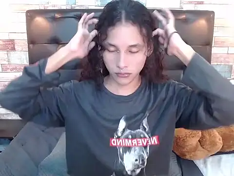 Andrew Landry online show from 10-11-25, 01:09