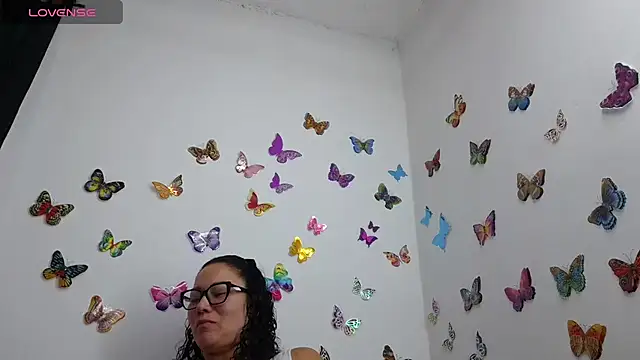 Snapshot of TifanyQueen_ chatting on 07-28-26, 03:08 TifanyQueen online show from 07-28-26, 03:08