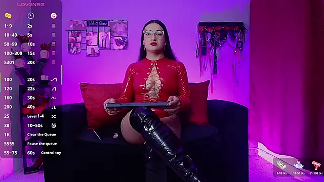 Daphne Clarke online show from 10-20-25, 10:16