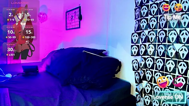 Snapshot of Valkiria_09 chatting on 10-15-25, 04:01 Valkiria 09 online show from 10-15-25, 04:01