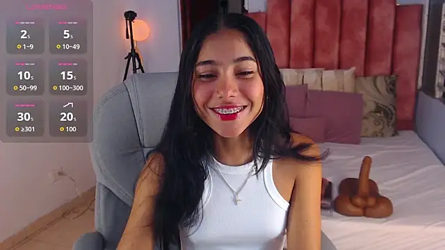 Milaa Star  online show from 09-26-25, 04:16