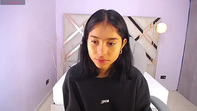 Milaa Star  online show from 02-15-26, 03:25