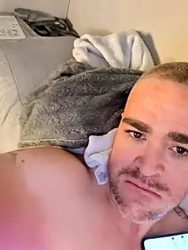 Snapshot of Dallasbest214 chatting on 10-28-25, 08:22 Dallasbest214 online show from 10-28-25, 08:22