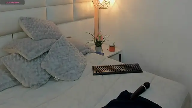 Salome Smitth 1 online show from 02-28-26, 09:05