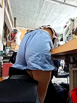 irina hana online show from 10-26-25, 06:30