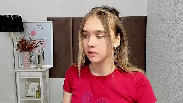 Snapshot of Vel1ka chatting on 11-13-25, 10:47 Vel1ka online show from 11-13-25, 10:47