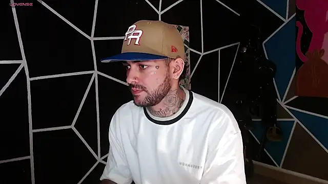 nicolastorres99 online show from 10-30-25, 02:02