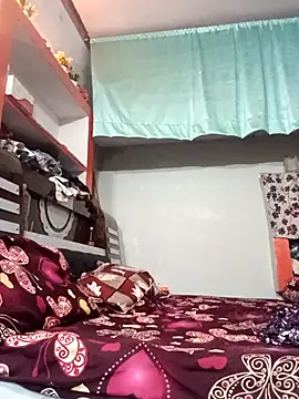 Snapshot of ZIVAA chatting on 10-28-25, 07:34 ZIVAA online show from 10-28-25, 07:34