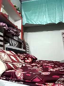 Snapshot of ZIVAA chatting on 11-04-25, 12:59 ZIVAA online show from 11-04-25, 12:59