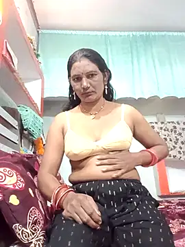 Snapshot of ZIVAA chatting on 11-21-25, 04:11 ZIVAA online show from 11-21-25, 04:11