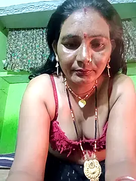 Snapshot of ZIVAA chatting on 11-26-25, 02:51 ZIVAA online show from 11-26-25, 02:51