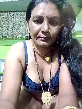 Snapshot of ZIVAA chatting on 12-02-25, 09:25 ZIVAA online show from 12-02-25, 09:25