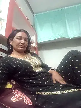 Snapshot of ZIVAA chatting on 01-06-26, 05:22 ZIVAA online show from 01-06-26, 05:22