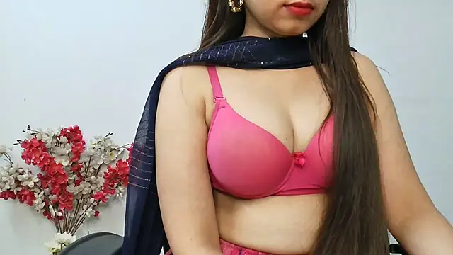 Snapshot of ruby100 chatting on 11-15-25, 06:11 ruby100 online show from 11-15-25, 06:11