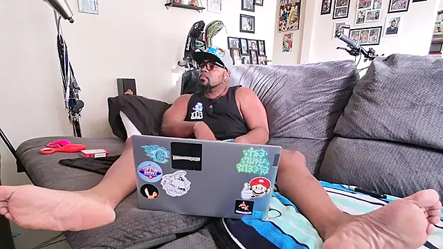 Snapshot of Str8ishVegasGuy chatting on 09-28-25, 12:05 Str8ishVegasGuy online show from 09-28-25, 12:05