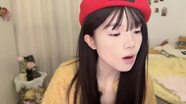 Snapshot of Momo-xx chatting on 01-10-26, 12:45 Momo-xx online show from 01-10-26, 12:45