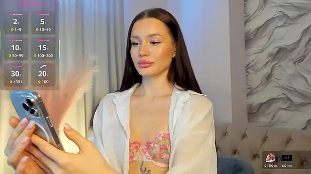 Aria Mila online show from 11-03-25, 11:11