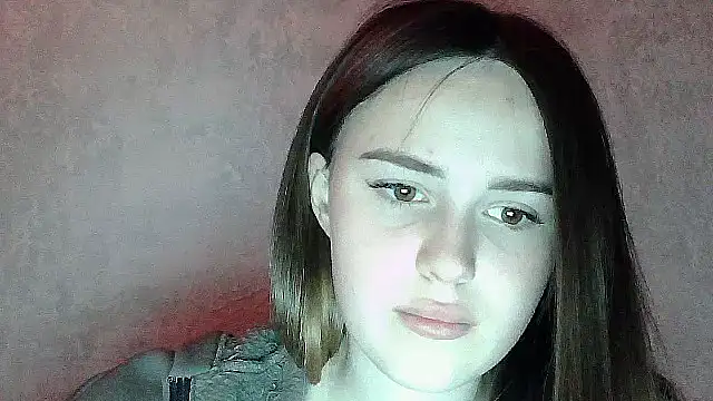SweetLoraa online show from 05-04-26, 06:37