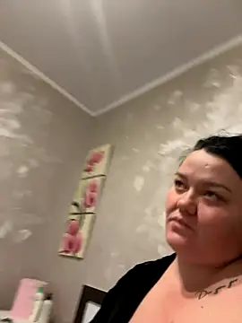 SunnyLeila2101 online show from 10-29-25, 07:48