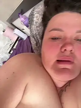 SunnyLeila2101 online show from 04-20-26, 10:29