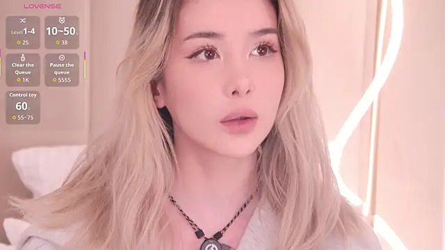 Nesolla online show from 02-19-26, 07:43