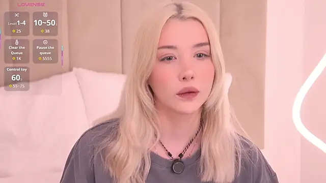 Snapshot of Nesolla chatting on 05-11-26, 09:04 Nesolla online show from 05-11-26, 09:04