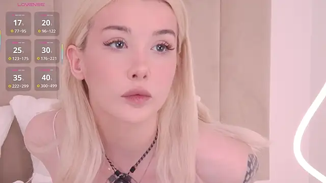 Snapshot of Nesolla chatting on 05-18-26, 10:21 Nesolla online show from 05-18-26, 10:21
