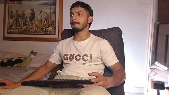 ArturoCardona  online show from 02-25-26, 08:57