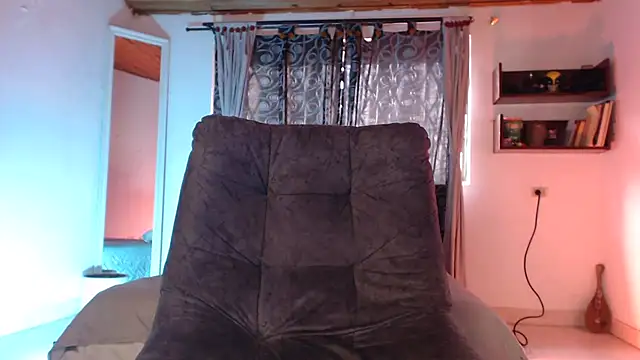 Snapshot of ArturoCardona_ chatting on 05-25-26, 09:21 ArturoCardona online show from 05-25-26, 09:21