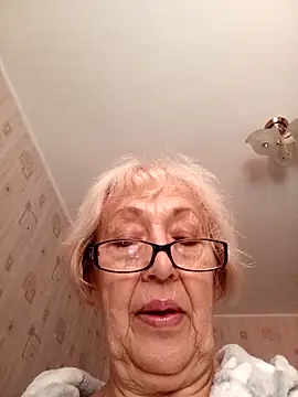 Snapshot of Anatolia5961 chatting on 10-19-25, 05:30 Anatolia5961 online show from 10-19-25, 05:30