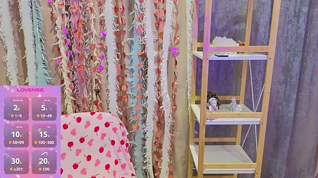 Snapshot of Luisa_Rosee chatting on 09-08-25, 06:18 Luisa Rosee online show from 09-08-25, 06:18