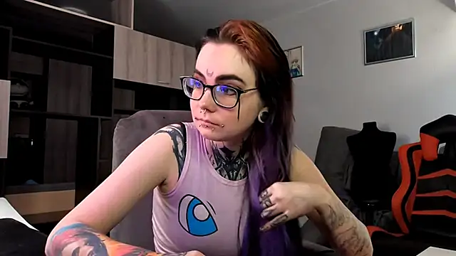 Snapshot of HighelikeGirl chatting on 09-14-25, 09:19 HighelikeGirl online show from 09-14-25, 09:19