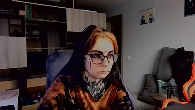 Snapshot of HighelikeGirl chatting on 09-18-25, 10:06 HighelikeGirl online show from 09-18-25, 10:06