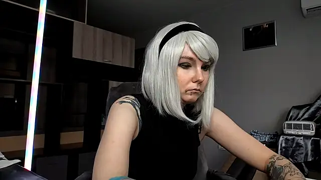 Snapshot of HighelikeGirl chatting on 10-14-25, 11:55 HighelikeGirl online show from 10-14-25, 11:55