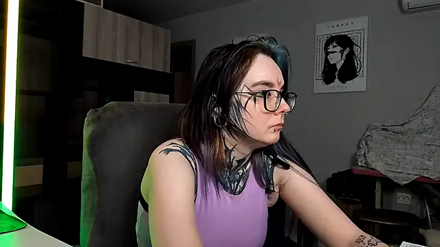 Snapshot of HighelikeGirl chatting on 11-04-25, 06:56 HighelikeGirl online show from 11-04-25, 06:56