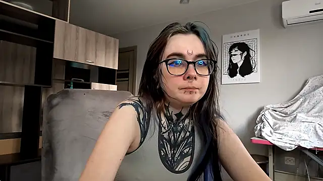 Snapshot of HighelikeGirl chatting on 11-08-25, 07:08 HighelikeGirl online show from 11-08-25, 07:08