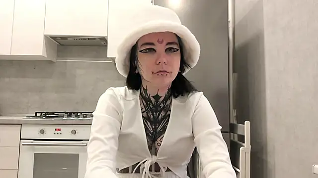 Snapshot of HighelikeGirl chatting on 01-09-26, 07:11 HighelikeGirl online show from 01-09-26, 07:11