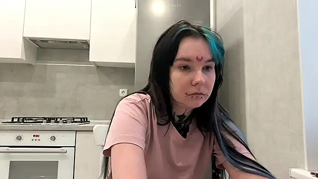 Snapshot of HighelikeGirl chatting on 01-12-26, 07:02 HighelikeGirl online show from 01-12-26, 07:02