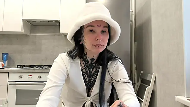 Snapshot of HighelikeGirl chatting on 01-19-26, 07:01 HighelikeGirl online show from 01-19-26, 07:01